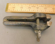 Cast Iron Hand Vise w/ 1 1/2" Jaws