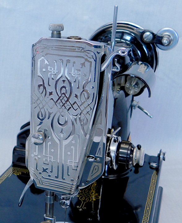 1939 Singer Featherweight 221 Sewing Machine (AF255066)
