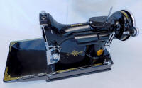 1939 Singer "TOP DECAL" Featherweight 221 Sewing Machine (AF258330)