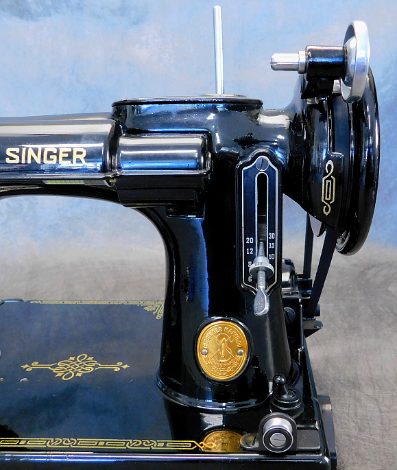 1950 Black Singer Featherweight 221 Sewing Machine AJ357289