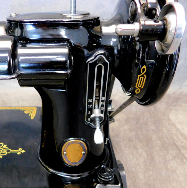 1951 Black Singer "Centennial" Featherweight 221 Sewing Machine (AK418474)