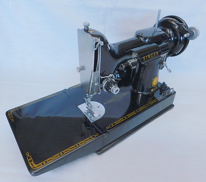 1955 Black Singer Featherweight 221 Sewing Machine (AM144625)
