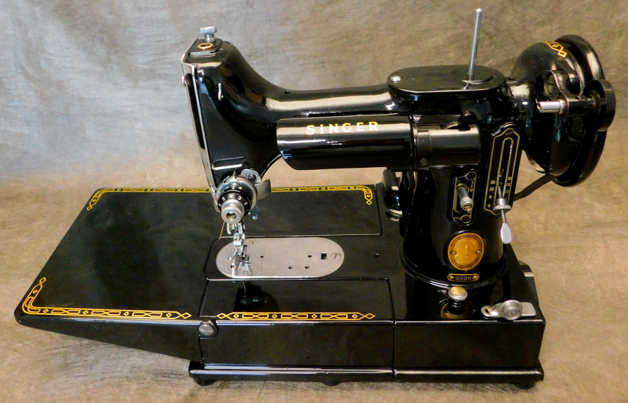 1957 Black Singer "FreeArm" Featherweight 222K Sewing Machine